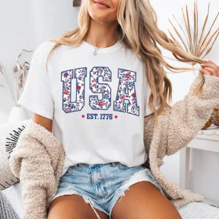 USA Floral Print T-Shirt | Vintage Patriotic Tee for Women – 4th of July Independence Day Shirt
