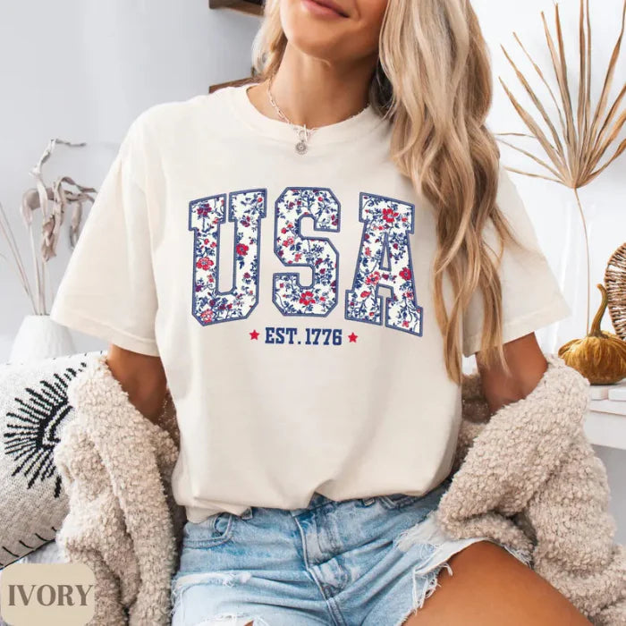 USA Floral Print T-Shirt | Vintage Patriotic Tee for Women – 4th of July Independence Day Shirt