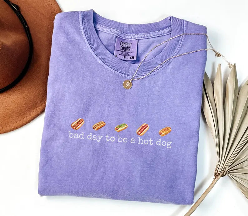 Funny Hot Dog T-Shirt | Retro Graphic Tee with Food Emoji for Summer BBQ Lovers